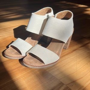 Toms Women's Sandals in Cream and Tan